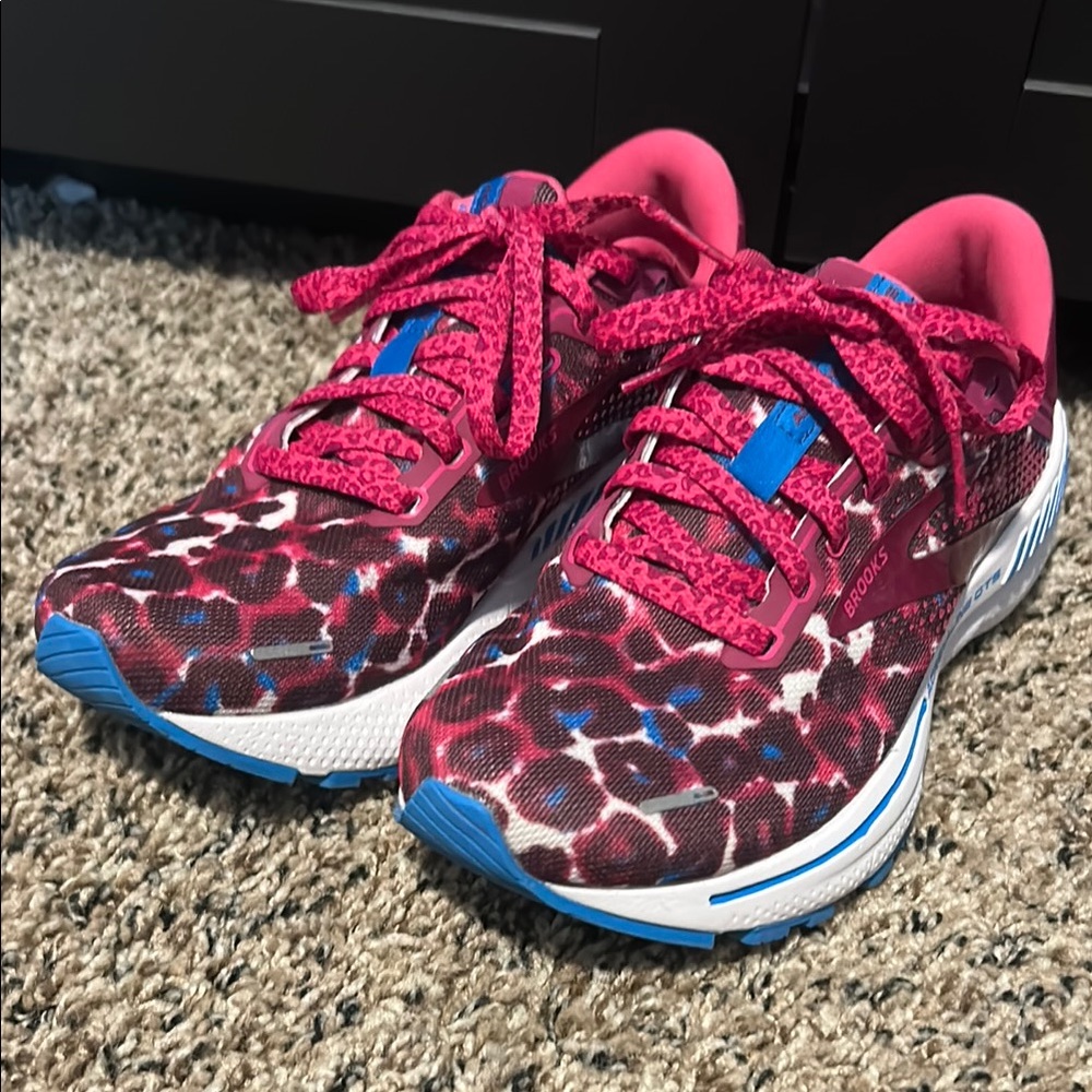 Brooks Women's Pink Blue Leopard Print Running Shoes